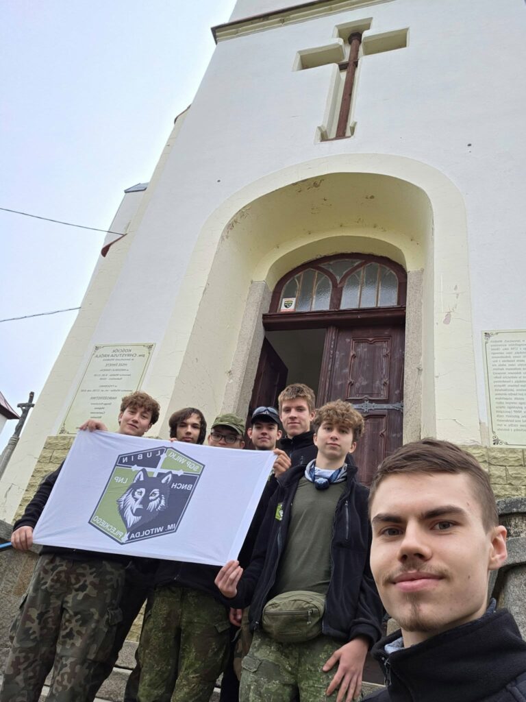 WYPRAWA WĘDROWNIKÓW W SOKOLIKI